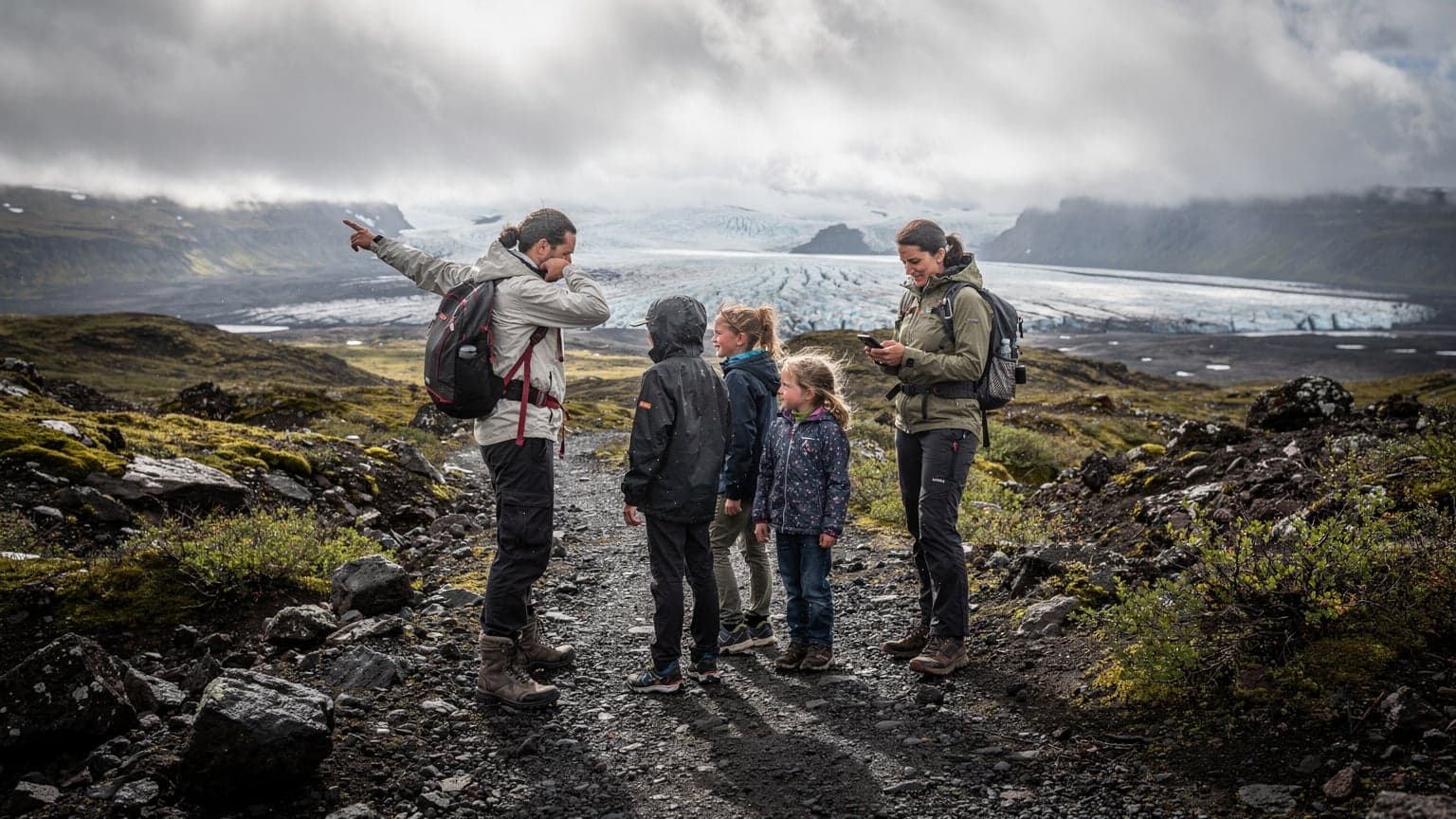 Iceland's Highlands 2026: eSIM for Remote Treks & Glacial Camps